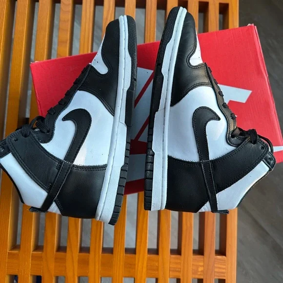 Nike women’s 6 dunk high Black and White Sneakers Trainers - Picture 9 of 9